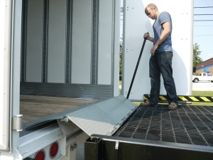 image demonstrating YARD-RAMP-SITE dock leveler service range image showing YARD-RAMP-SITE dock leveler service range